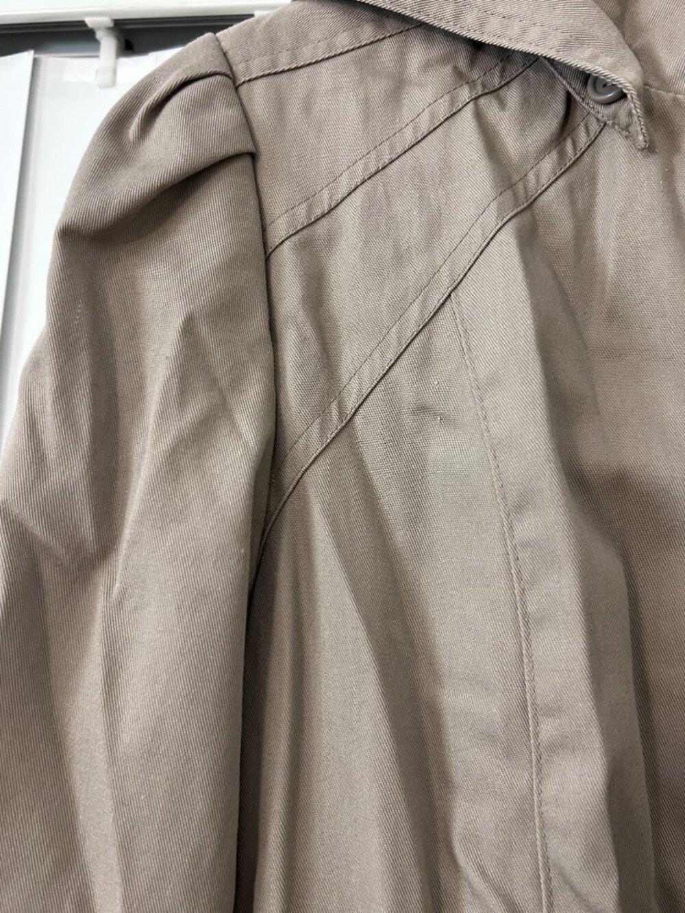 Women's Vintage Juno Trench Coat Size 10 in Mint Condition - Picture 9 of 10